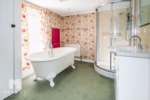 Photo 16- click for photo gallery